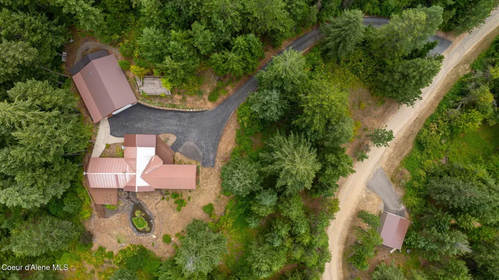 5671 E Wildlife Trail Hayden, ID 83835