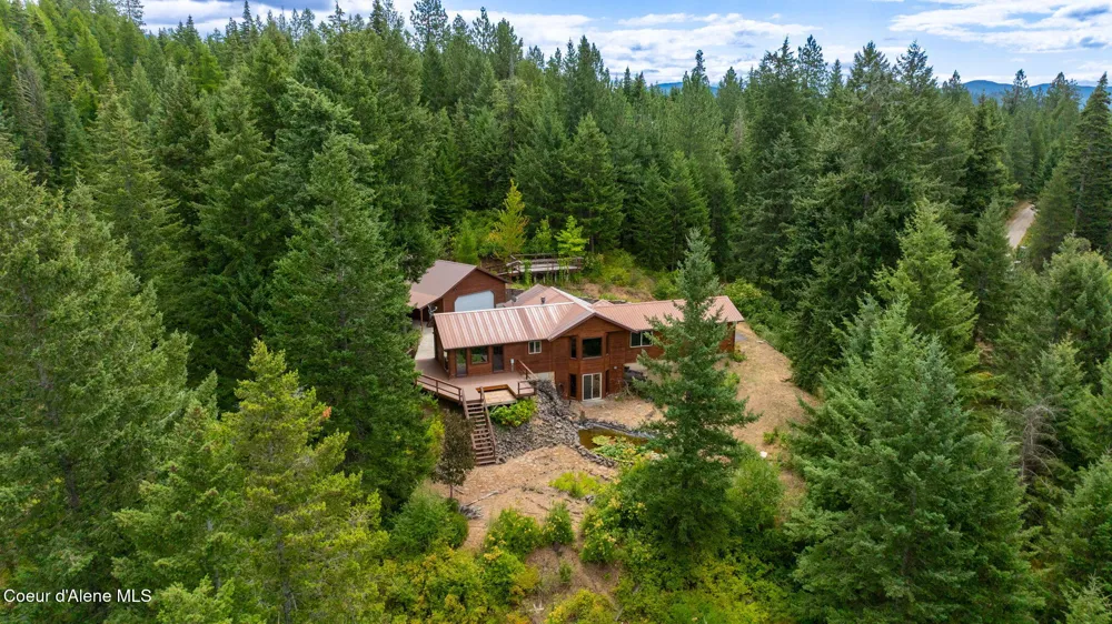 5671 E Wildlife Trail Hayden, ID 83835