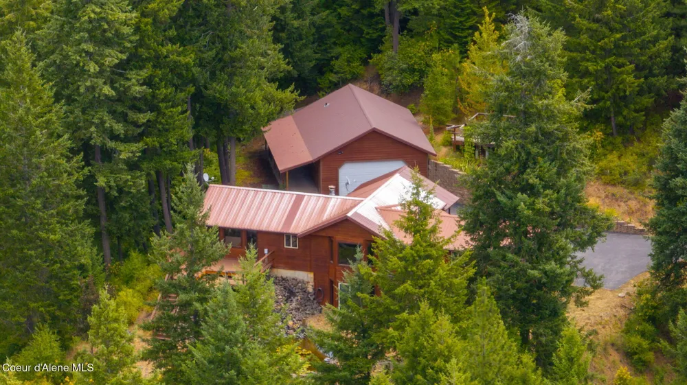 5671 E Wildlife Trail Hayden, ID 83835