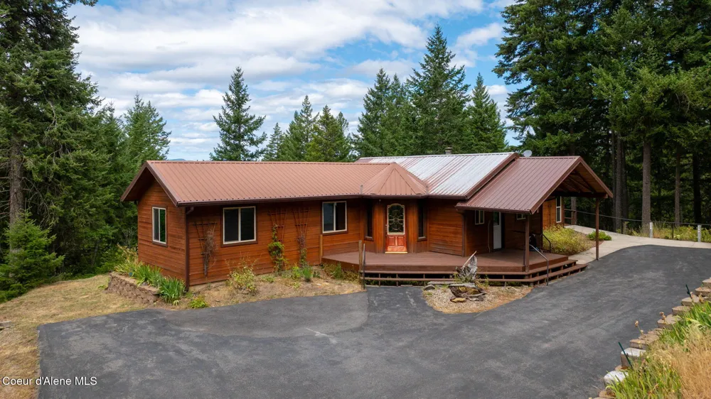 5671 E Wildlife Trail Hayden, ID 83835