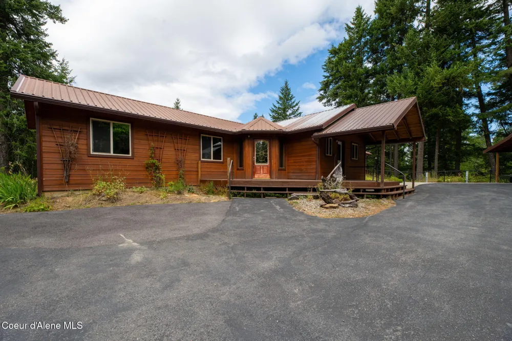 5671 E Wildlife Trail Hayden, ID 83835