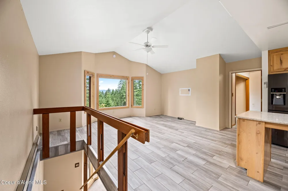 5671 E Wildlife Trail Hayden, ID 83835