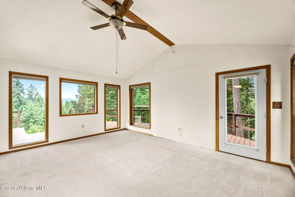 5671 E Wildlife Trail Hayden, ID 83835