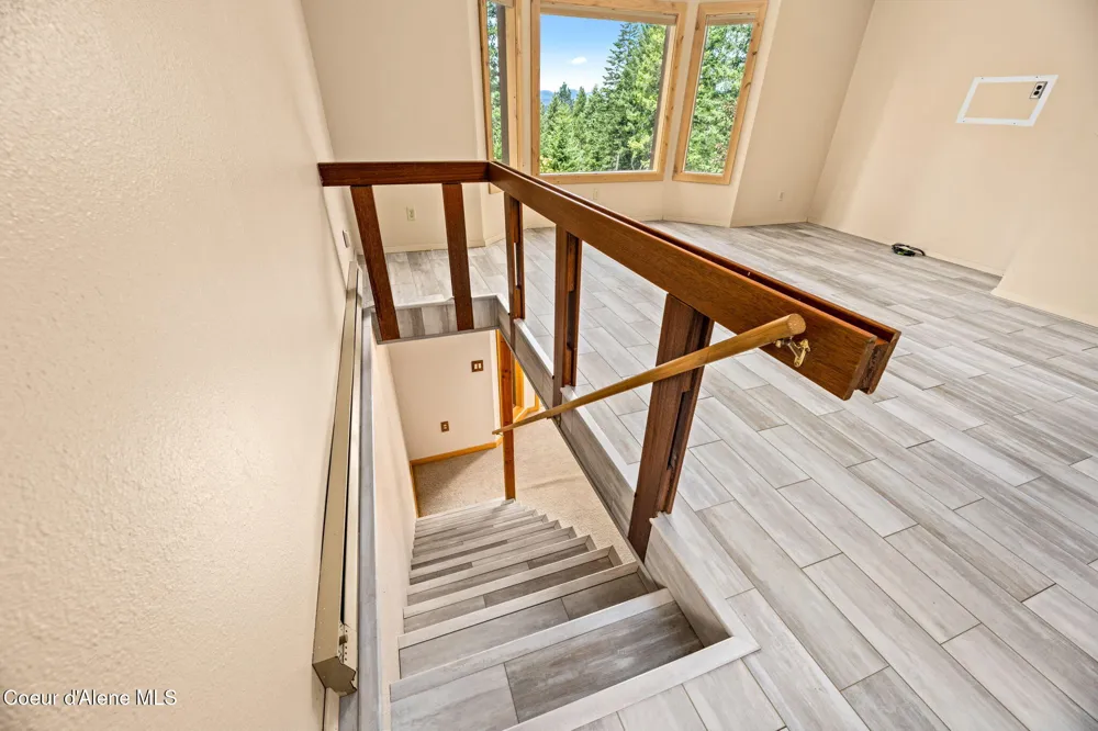 5671 E Wildlife Trail Hayden, ID 83835