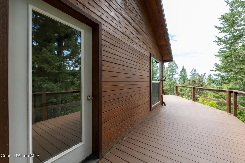 5671 E Wildlife Trail Hayden, ID 83835