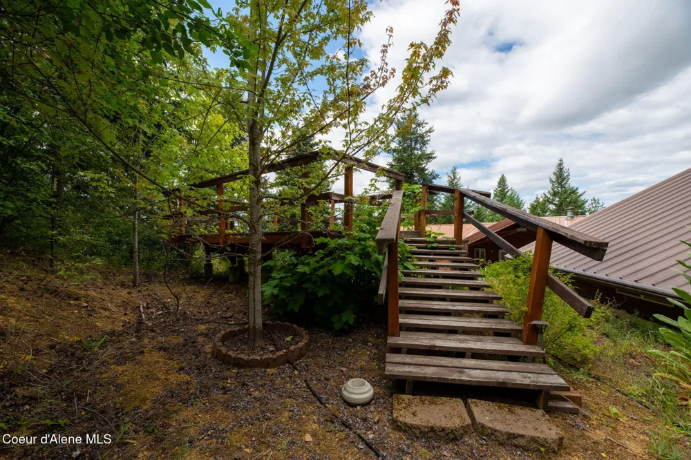 5671 E Wildlife Trail Hayden, ID 83835