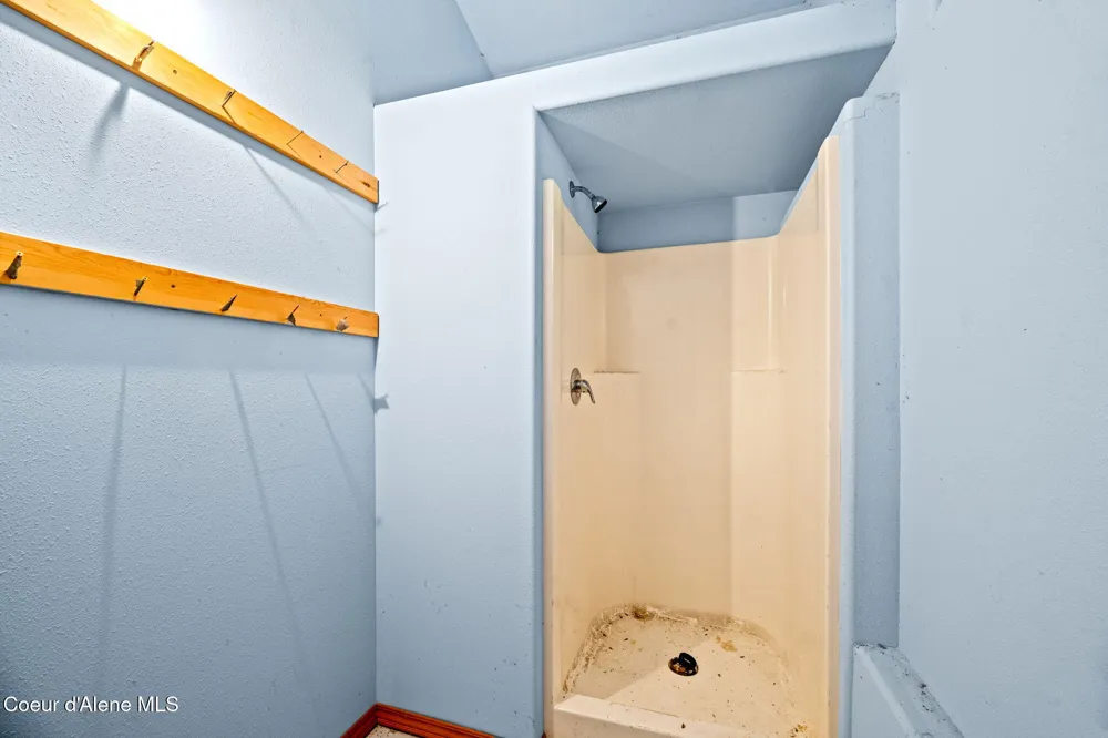 5671 E Wildlife Trail Hayden, ID 83835