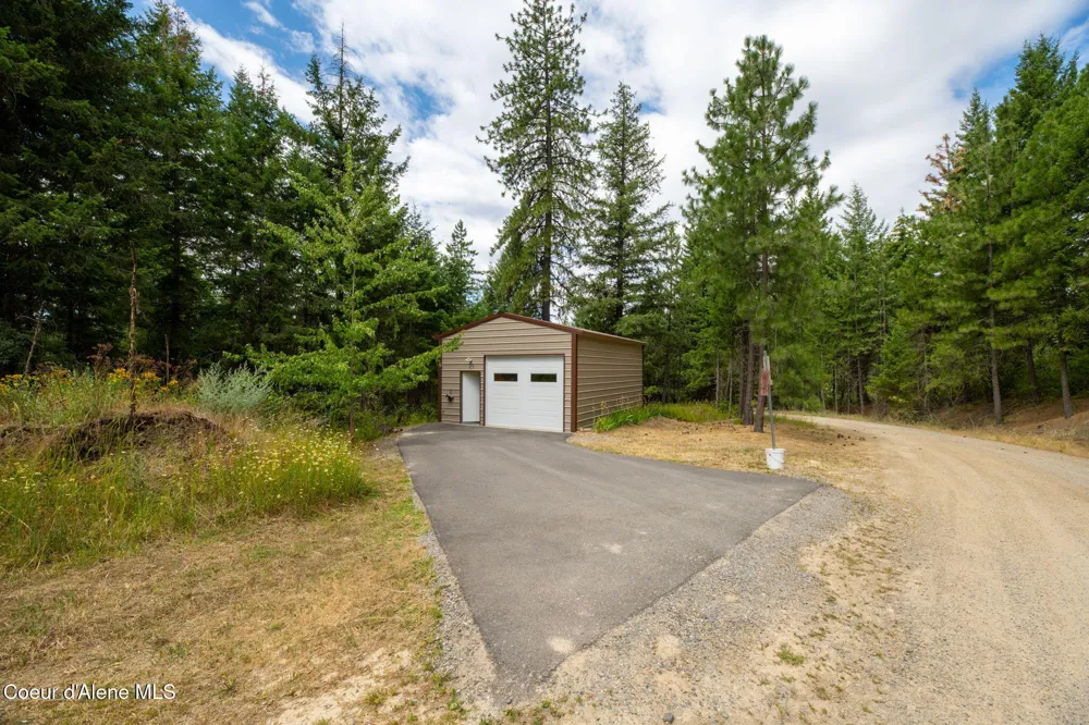 5671 E Wildlife Trail Hayden, ID 83835