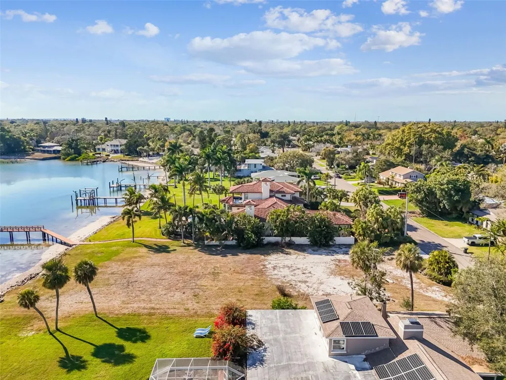 6330 BAHAMA SHORES DRIVE S St Petersburg, FL 33705