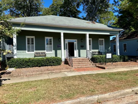 215 9th Street