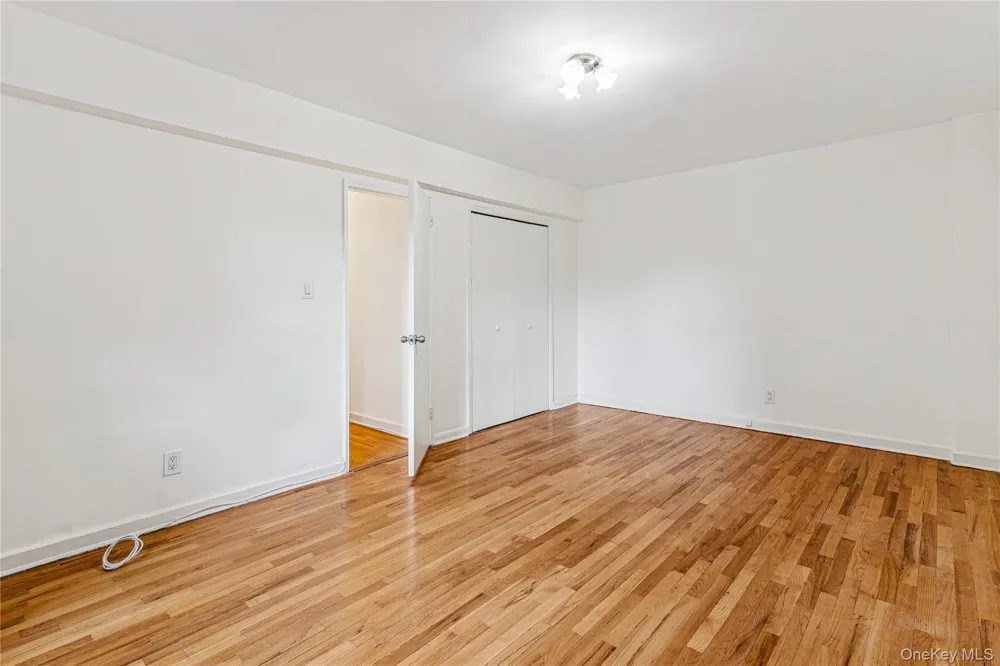 72-10 112th Street #5B Forest Hills, NY 11375