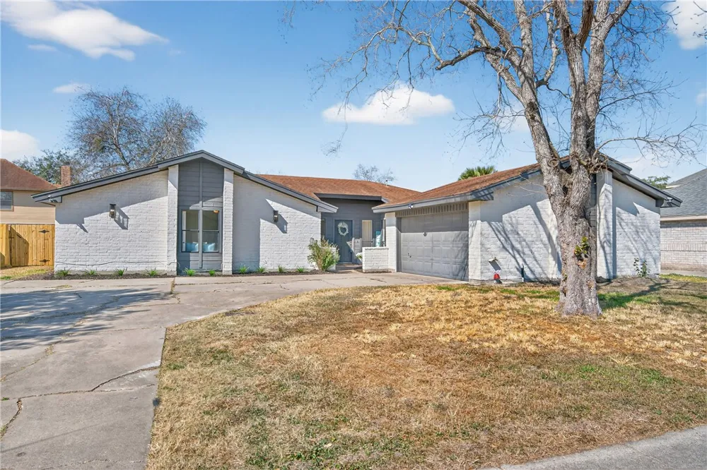 4401 Wood River Drive