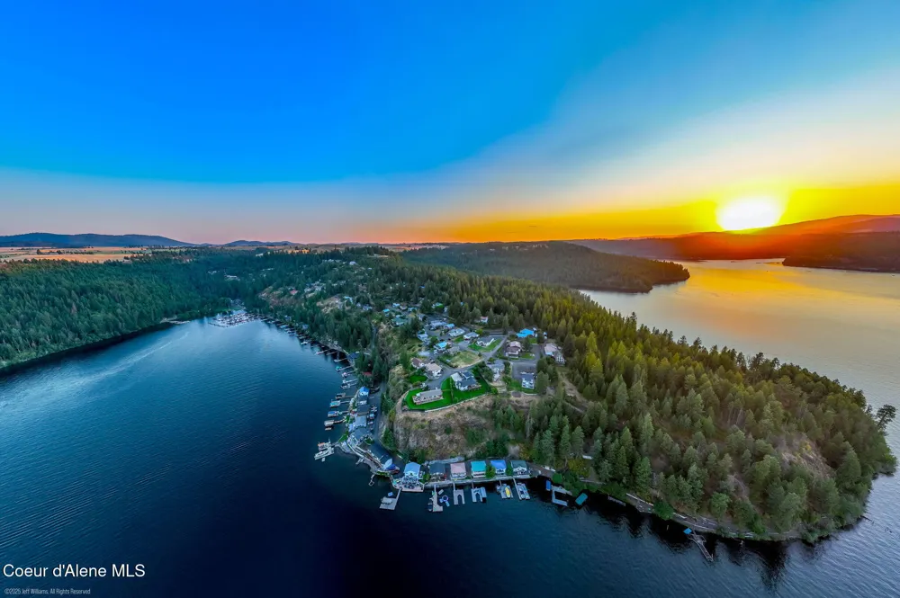 20943 S Cave Bay Road Worley, ID 83876
