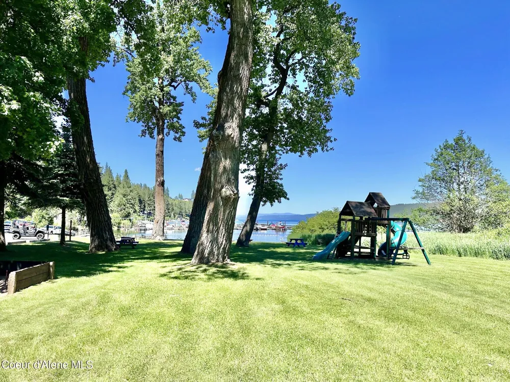 20943 S Cave Bay Road Worley, ID 83876