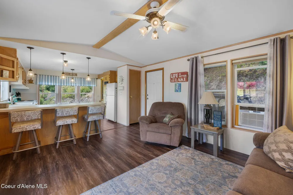 20943 S Cave Bay Road Worley, ID 83876