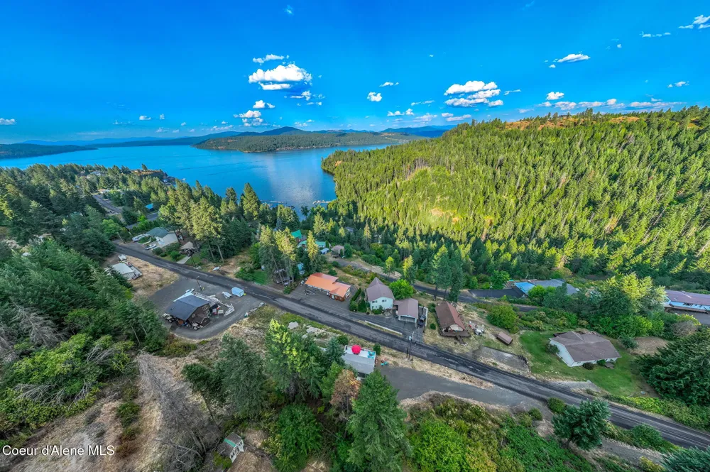 20943 S Cave Bay Road Worley, ID 83876