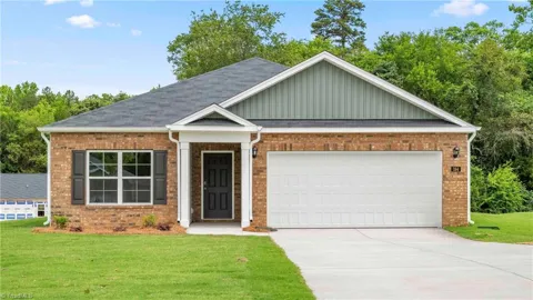 194 Waverly Court