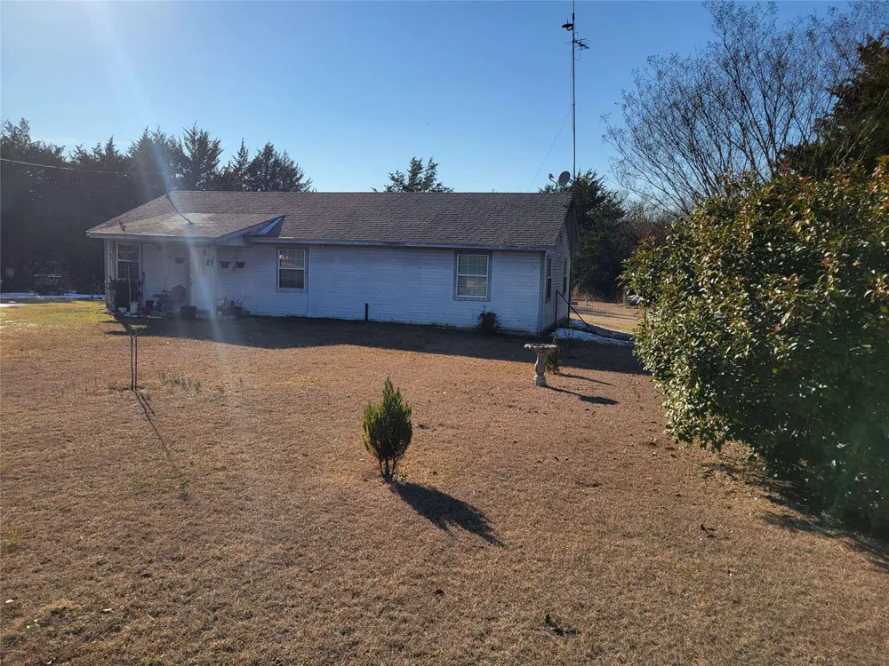 401 Meadowview Lane Point, TX 75472