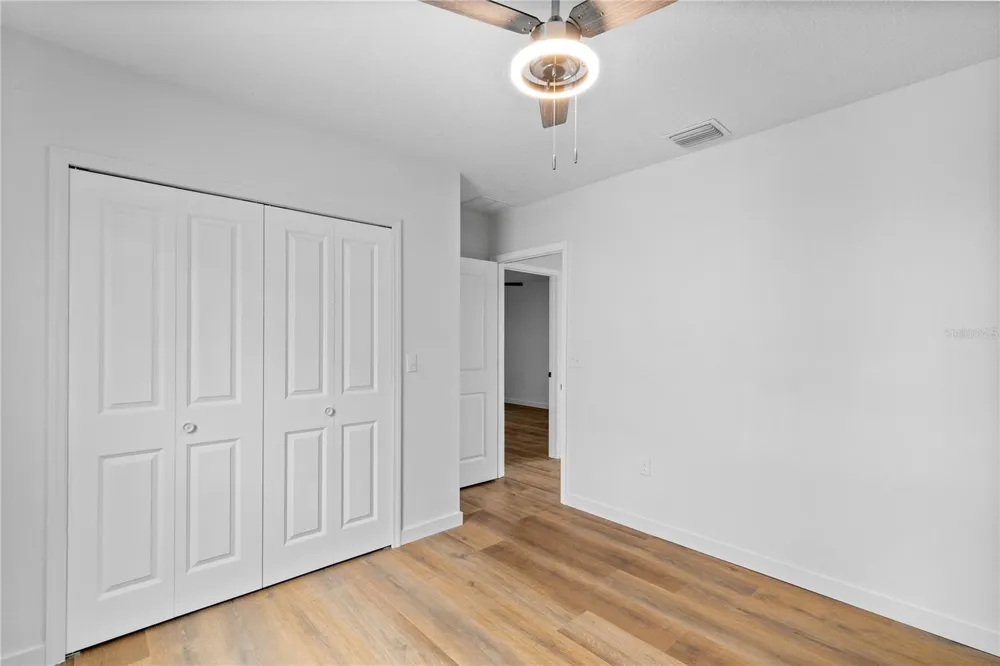 1012 E HAZZARD Eustis, FL 32726