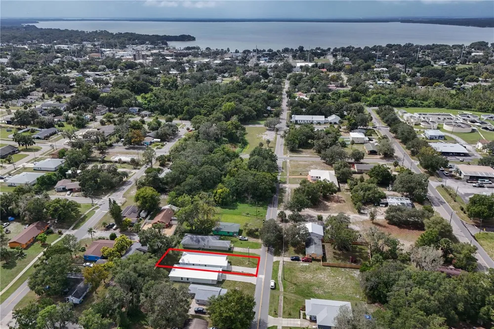 1012 E HAZZARD Eustis, FL 32726