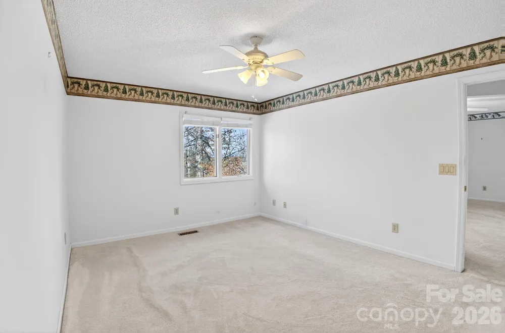 703 Independence Trail Morganton, NC 28655