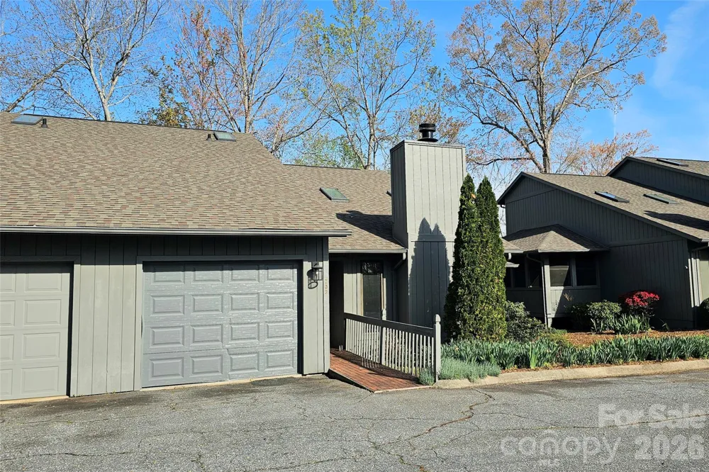703 Independence Trail Morganton, NC 28655