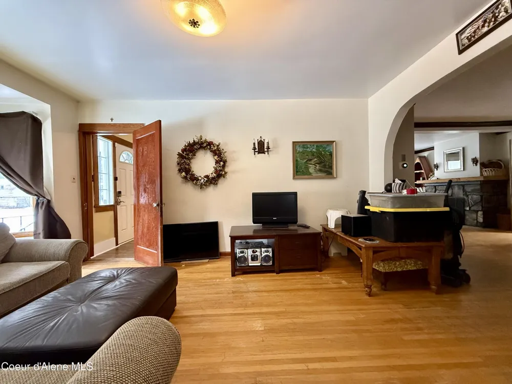 910 Main Street Wardner, ID 83837