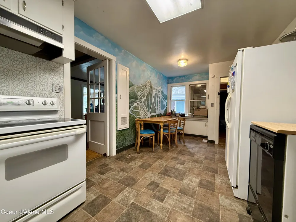 910 Main Street Wardner, ID 83837