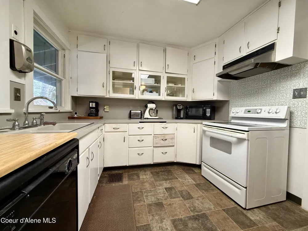 910 Main Street Wardner, ID 83837