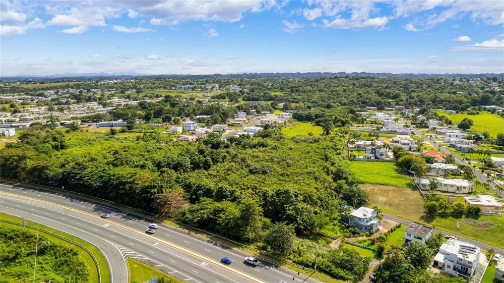 CARR. NUM. 2 KM. 91.8 Camuy, PR 00627