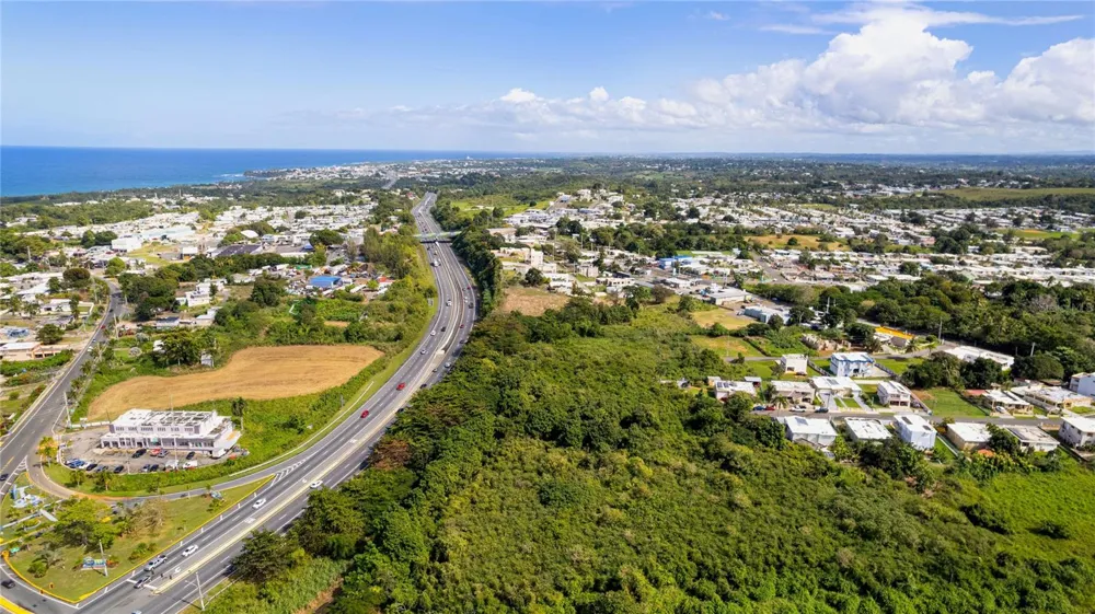 CARR. NUM. 2 KM. 91.8 Camuy, PR 00627