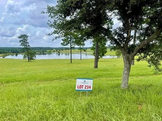 234 Lakeland Ranch Hillister, TX 77624