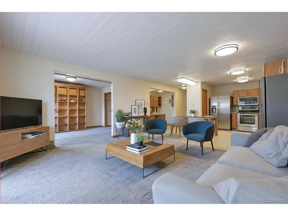 625 S Clinton Street #7A