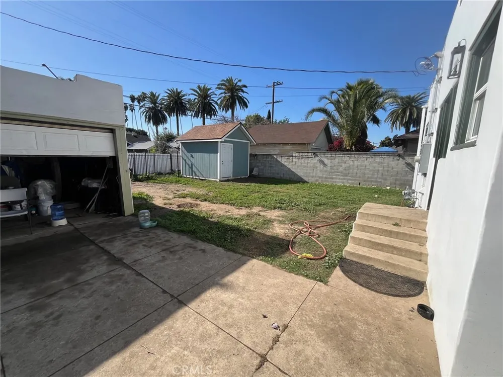 412 E Columbia Pomona, CA 91767