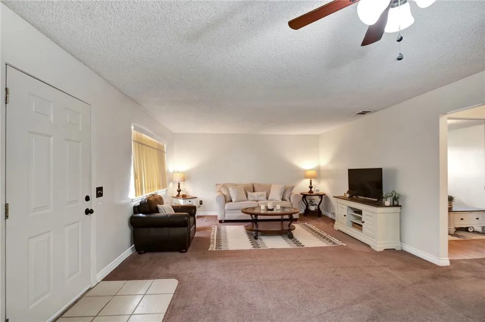 3504 Rainbow Lane Highland, CA 92346
