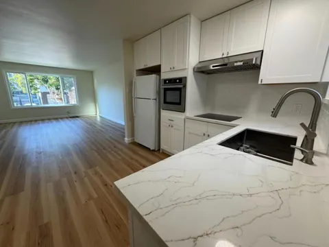 370 Bartlett Avenue #2