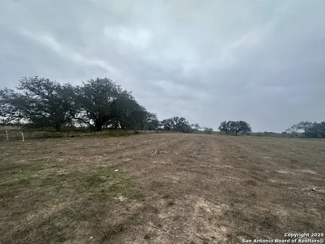 1150 County Road 765 Moore, TX 78057