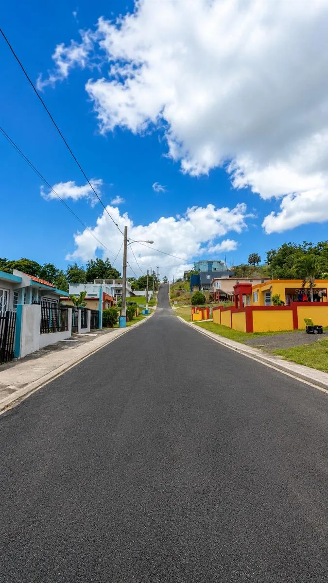 Cta. Abajo BO. BARRAZAS Carolina, PR 00987