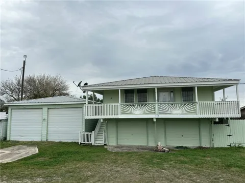 113 White Point Drive