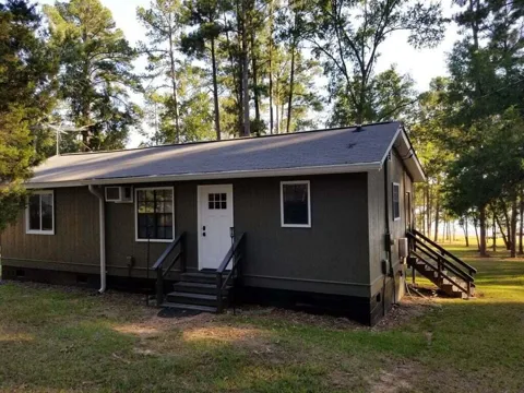 1647 White Oak Road