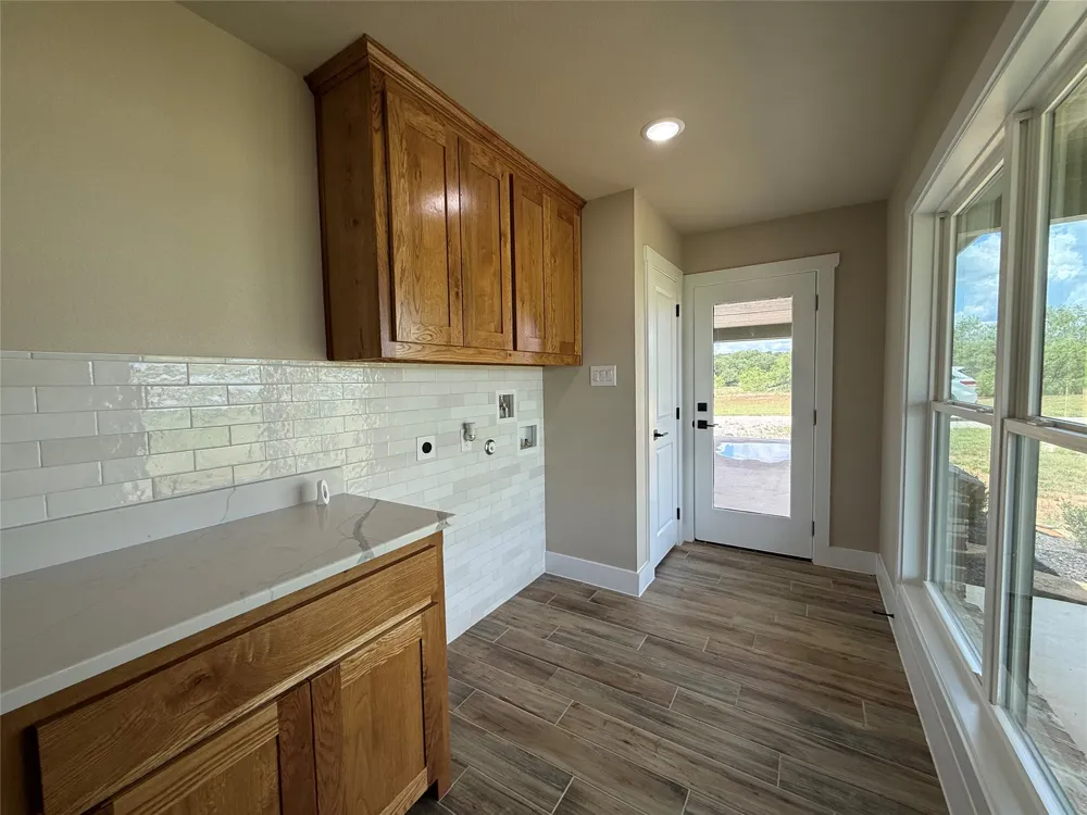 175 Flint Lane Chico, TX 76431