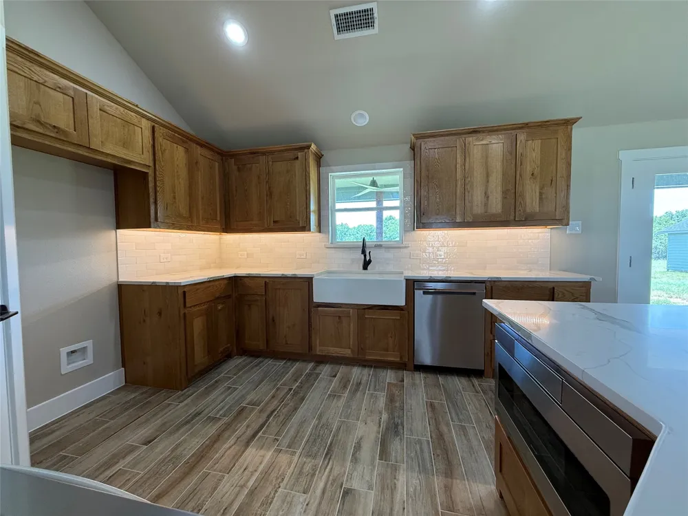 175 Flint Lane Chico, TX 76431