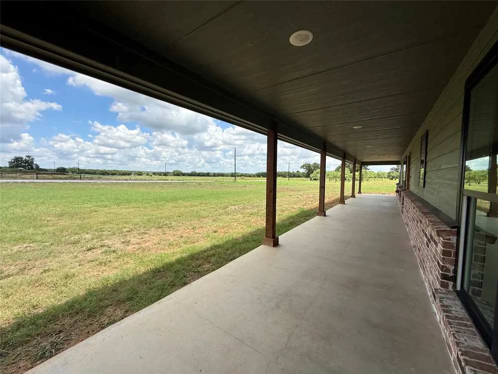 175 Flint Lane Chico, TX 76431