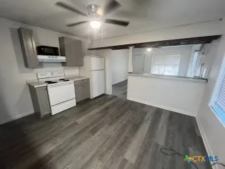 1916 Holloman Drive Port Lavaca, TX 77979