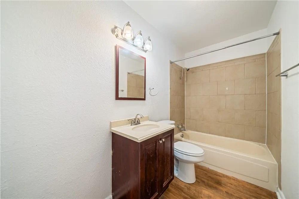 901 Furman Avenue Corpus Christi, TX 78404