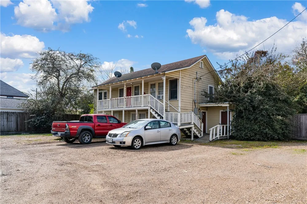 901 Furman Avenue Corpus Christi, TX 78404