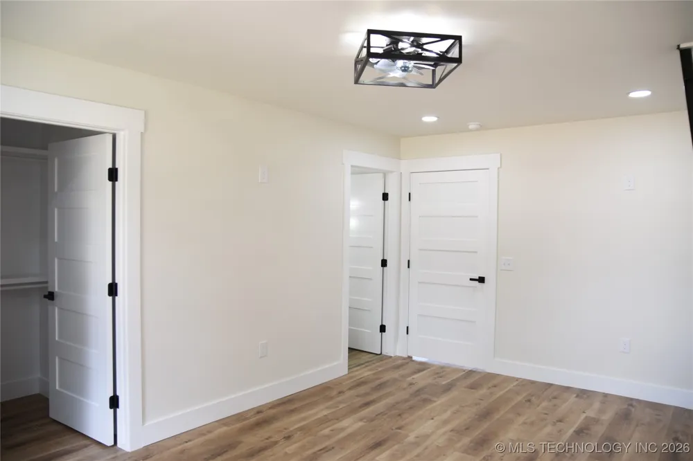37094 S Cliff Crest Drive Langley, OK 74350