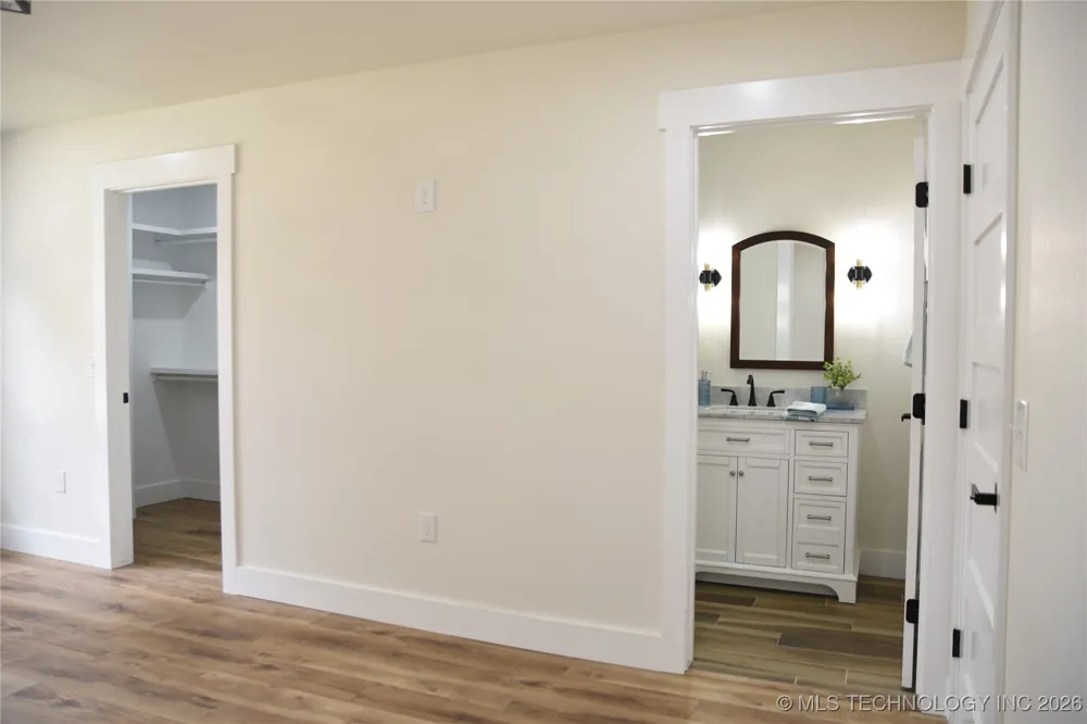 37094 S Cliff Crest Drive Langley, OK 74350