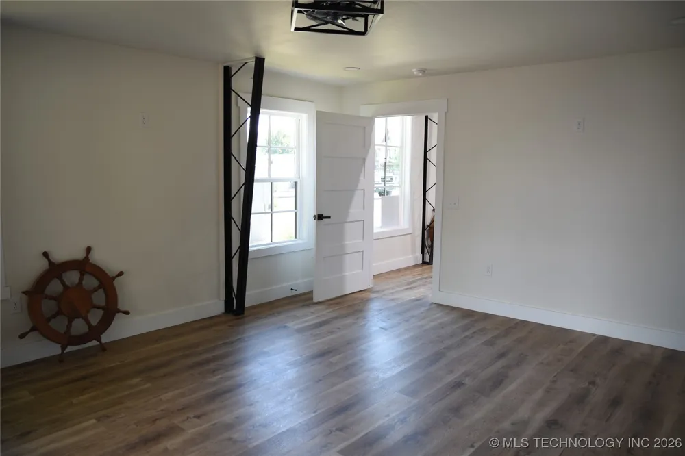 37094 S Cliff Crest Drive Langley, OK 74350