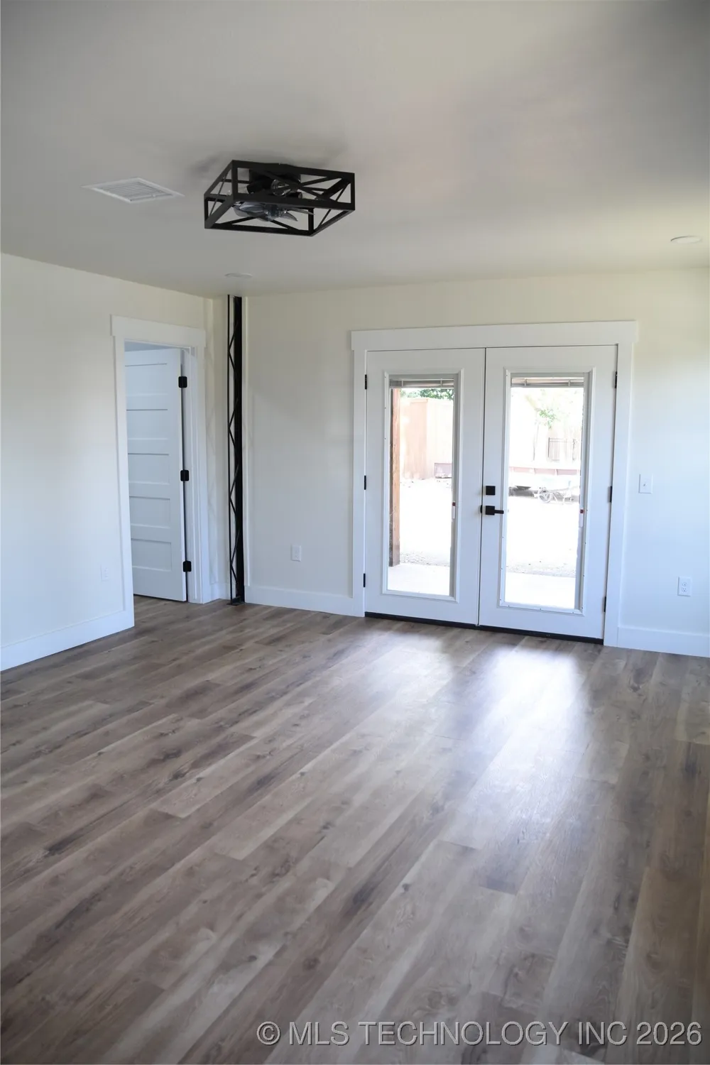 37094 S Cliff Crest Drive Langley, OK 74350
